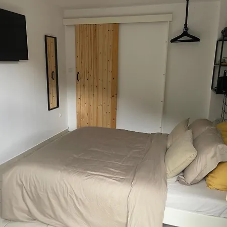 Orange * Epano Epidhavros