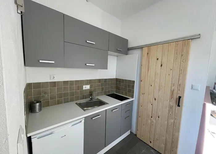 Orange * Epano Epidhavros