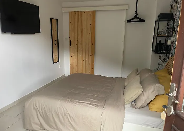 Orange * Epano Epidhavros